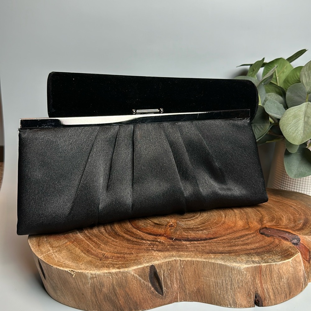 Jessica McClintock Satin Pleated Clutch Purse with tuckable chain